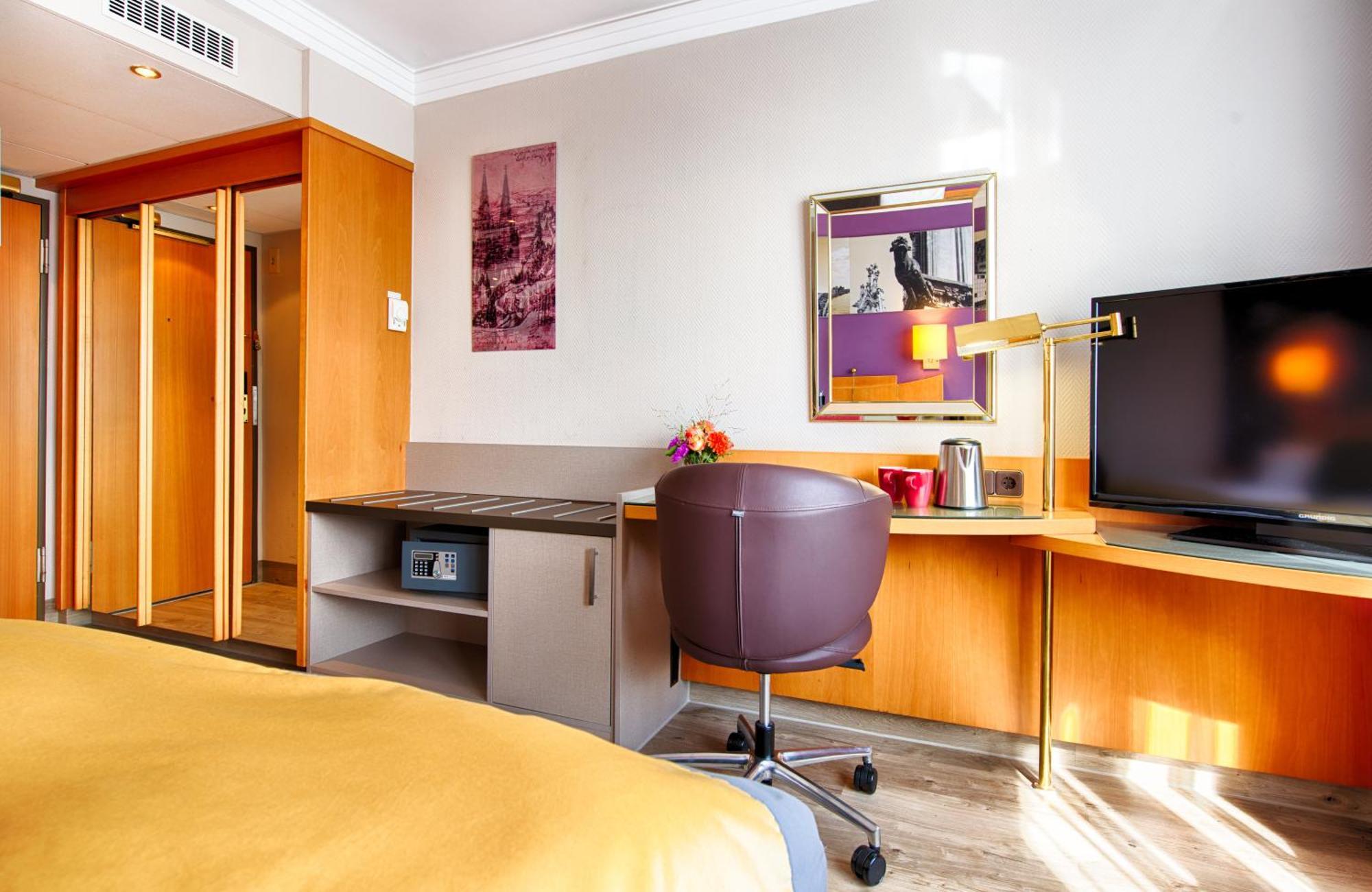 Leonardo Royal Hotel Koeln - Am Stadtwald Zewnętrze zdjęcie
